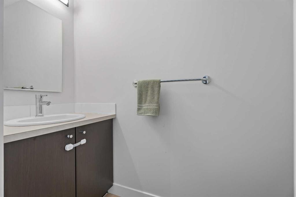 113-830 Centre Avenue Ne, Calgary, AB