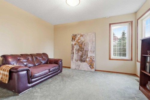 198 Cranwell Close Se, Calgary, AB 