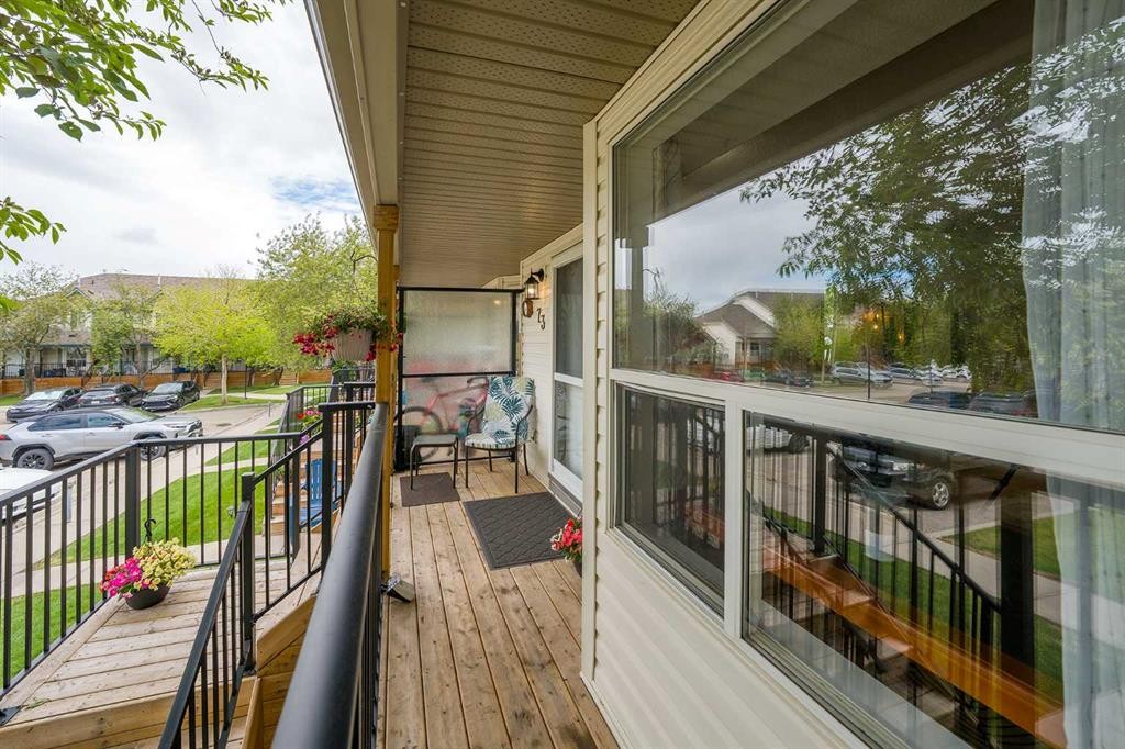 73 Hidden Valley Villas Nw, Calgary, AB