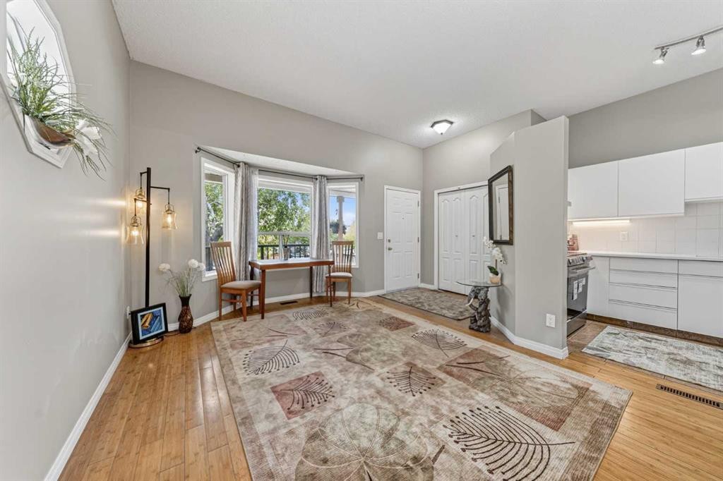 73 Hidden Valley Villas Nw, Calgary, AB
