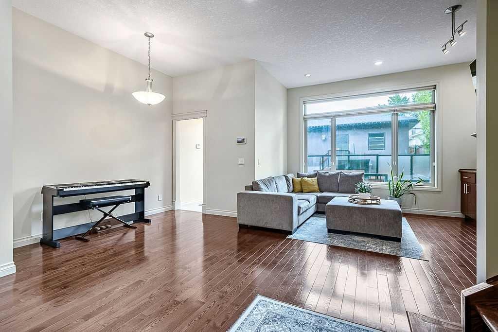 1134 17 Avenue Nw, Calgary, AB