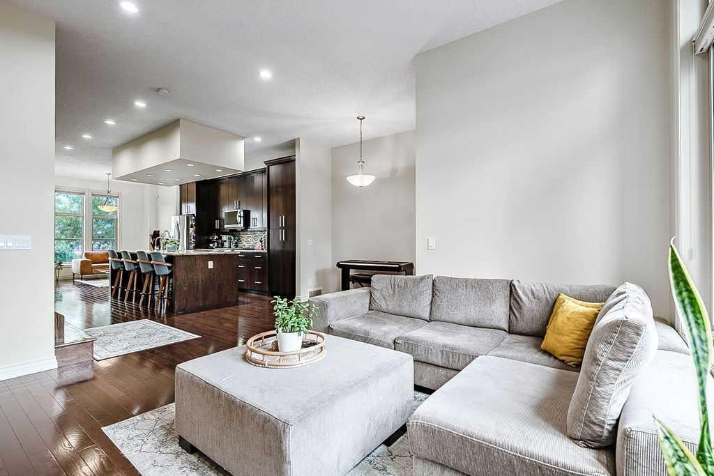 1134 17 Avenue Nw, Calgary, AB