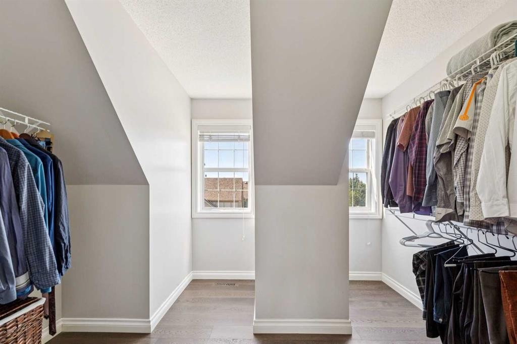 115 Couture Crescent Sw, Calgary, AB