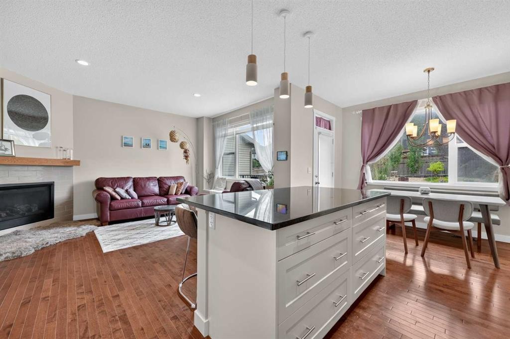 479 Nolan Hill Drive Nw, Calgary, AB