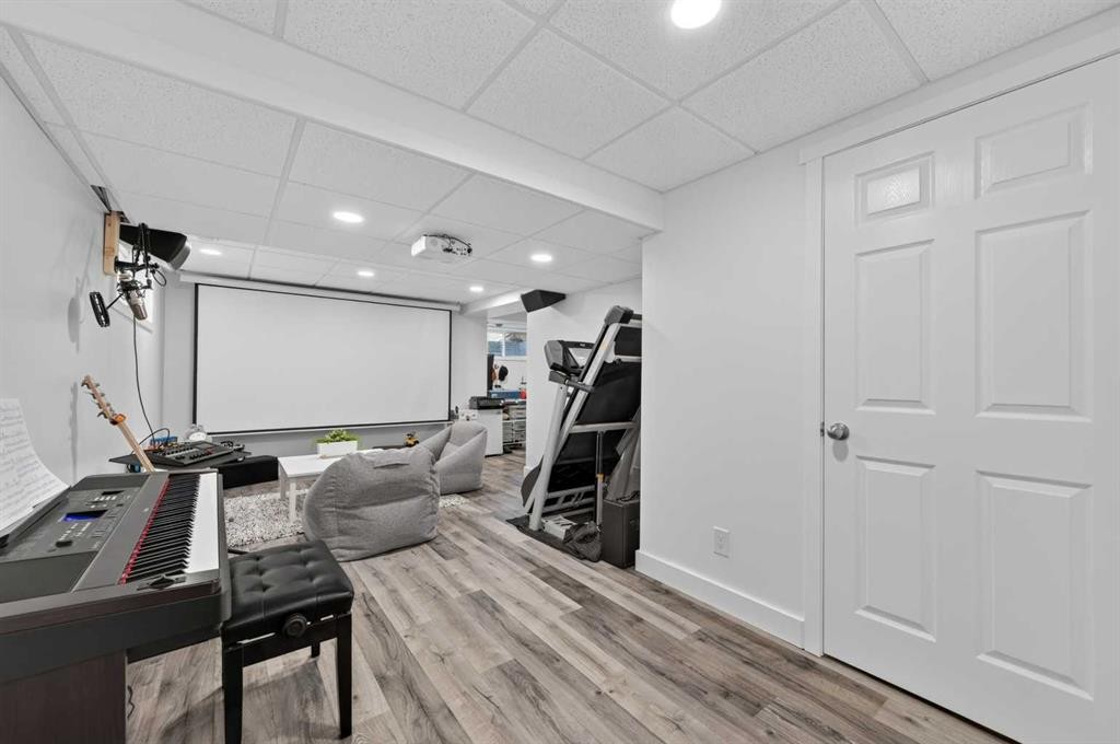 479 Nolan Hill Drive Nw, Calgary, AB