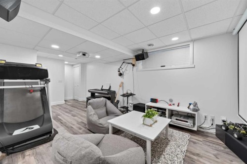 479 Nolan Hill Drive Nw, Calgary, AB 