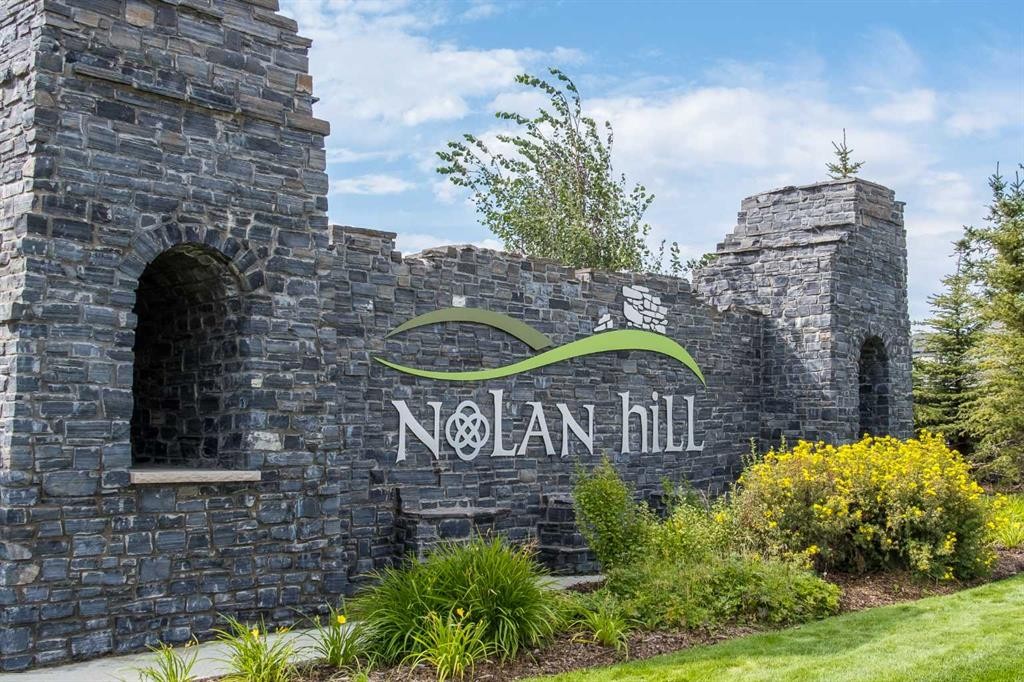 479 Nolan Hill Drive Nw, Calgary, AB