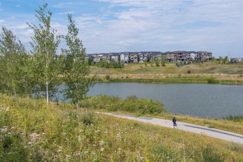 479 Nolan Hill Drive Nw, Calgary, AB 