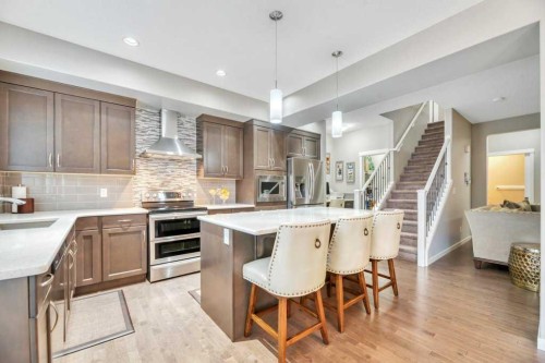 24 Evansborough Road Nw, Calgary, AB 