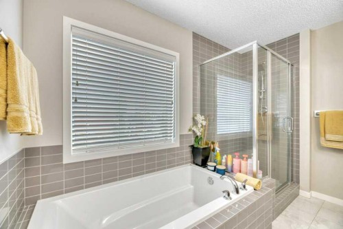 24 Evansborough Road Nw, Calgary, AB 