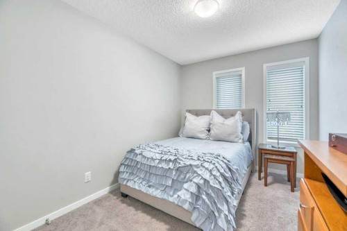 24 Evansborough Road Nw, Calgary, AB 