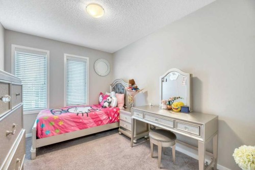 24 Evansborough Road Nw, Calgary, AB 