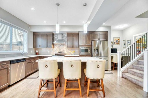24 Evansborough Road Nw, Calgary, AB 