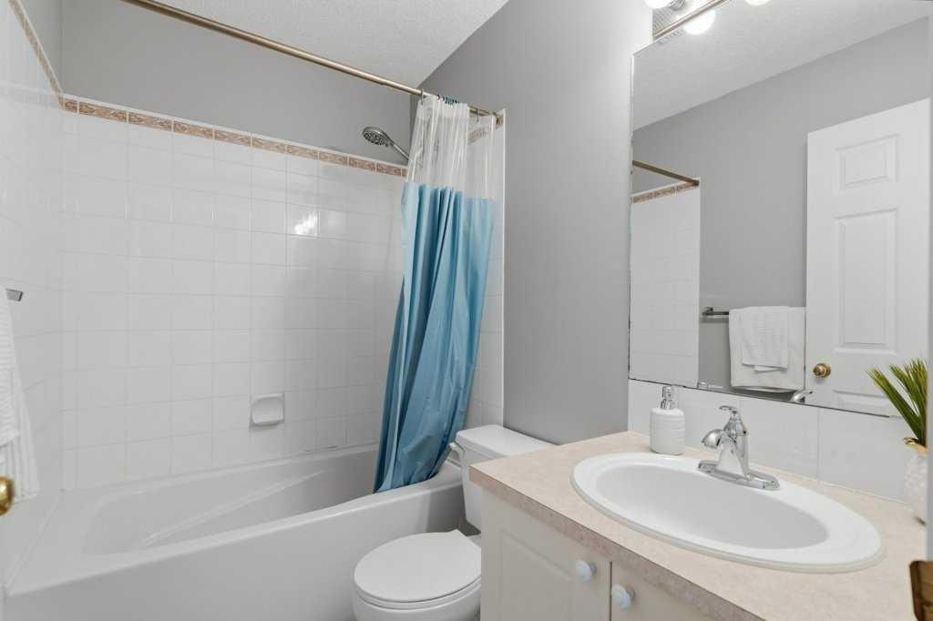 126 Harvest Gold Place Ne, Calgary, AB