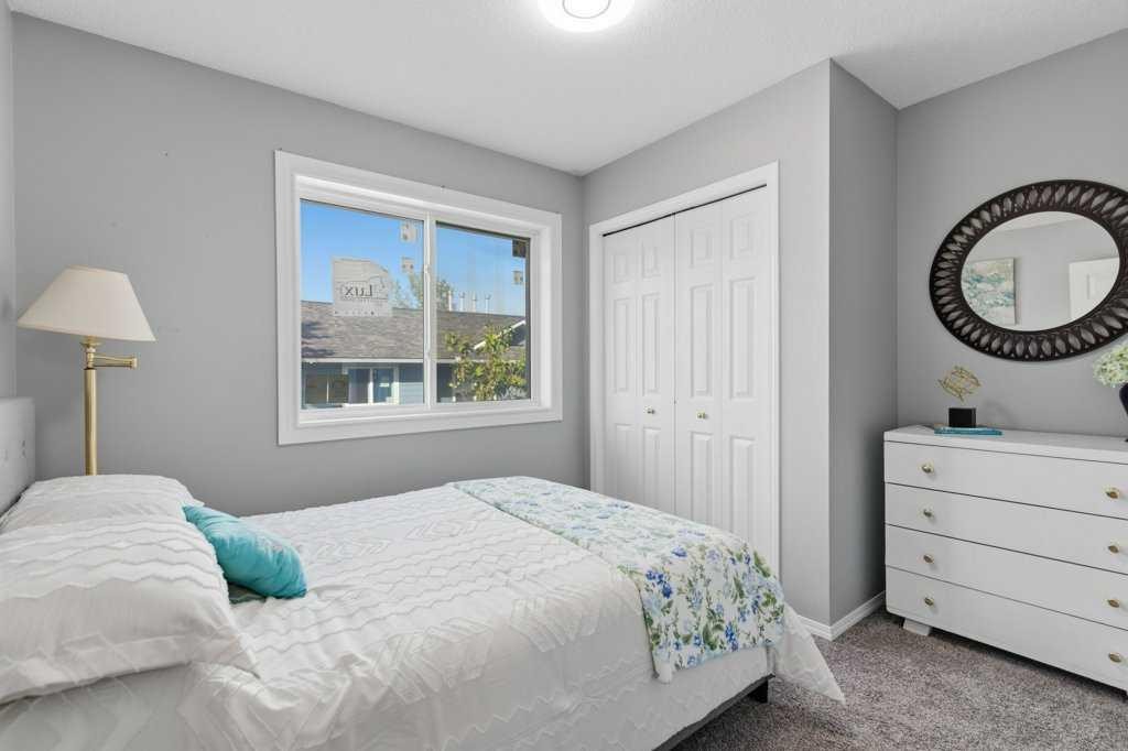 126 Harvest Gold Place Ne, Calgary, AB