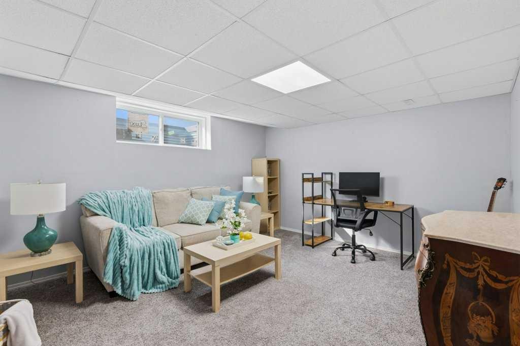 126 Harvest Gold Place Ne, Calgary, AB
