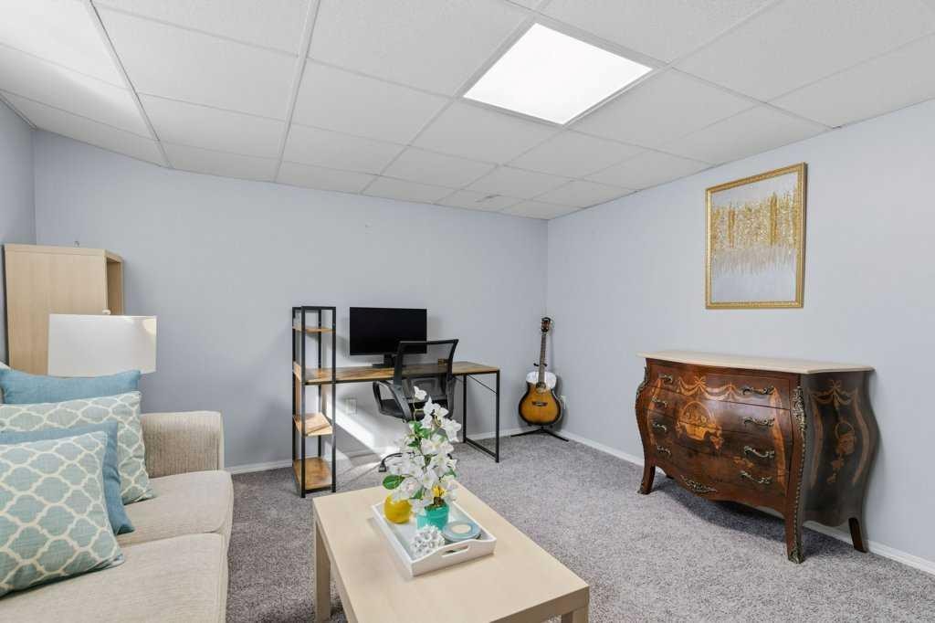 126 Harvest Gold Place Ne, Calgary, AB
