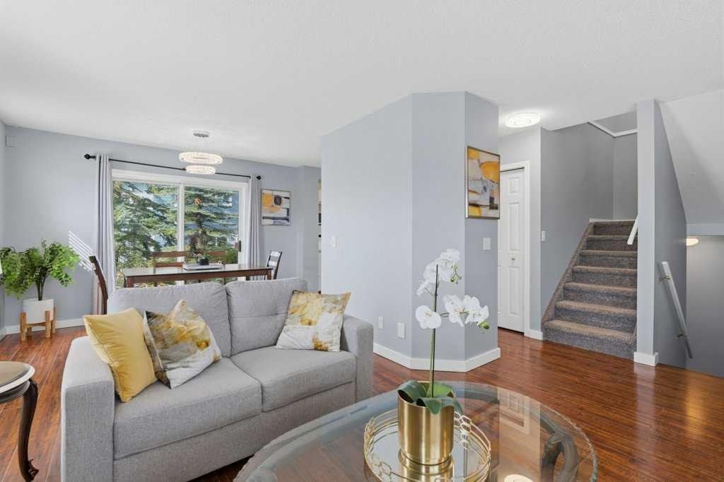 126 Harvest Gold Place Ne, Calgary, AB