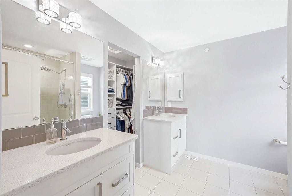 43 Howse Manor Ne, Calgary, AB