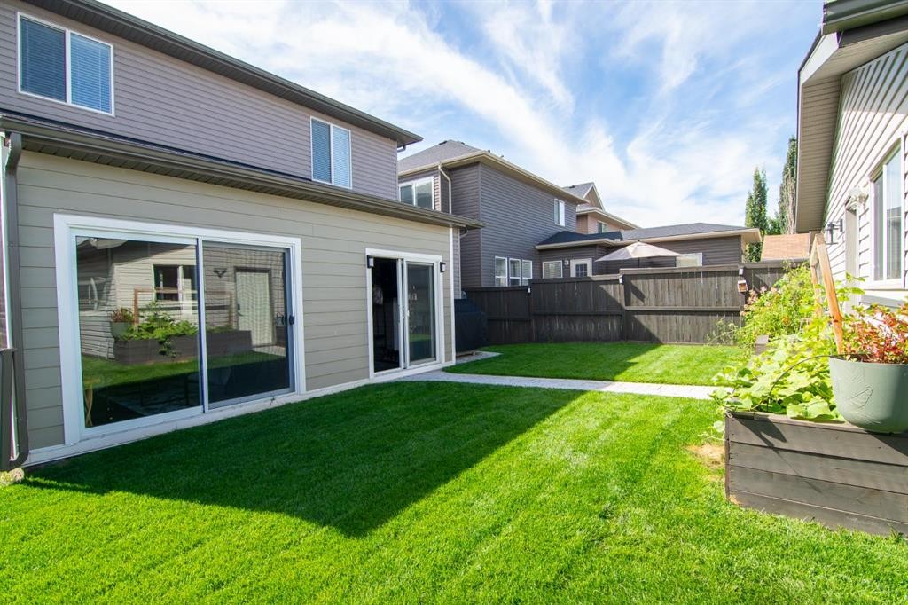 129 Prestwick Estate Way Se, Calgary, AB