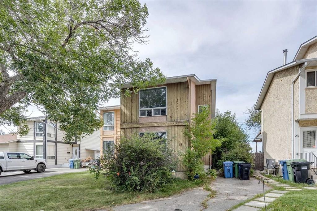 19 Whitehill Gate Ne, Calgary, AB