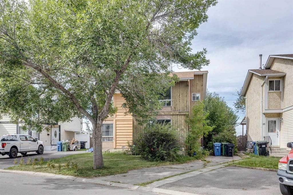 19 Whitehill Gate Ne, Calgary, AB