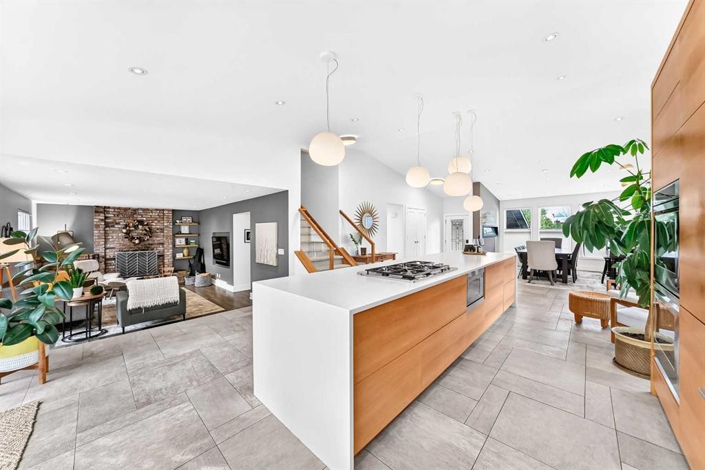 343 Berkshire Place Nw, Calgary, AB