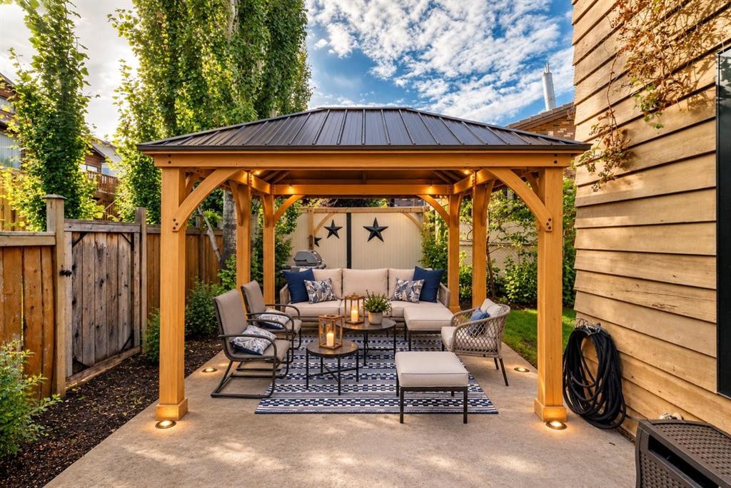 343 Berkshire Place Nw, Calgary, AB