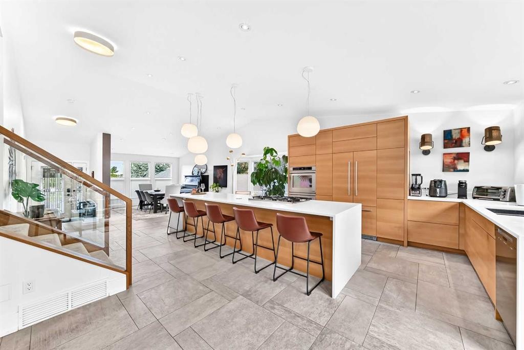 343 Berkshire Place Nw, Calgary, AB