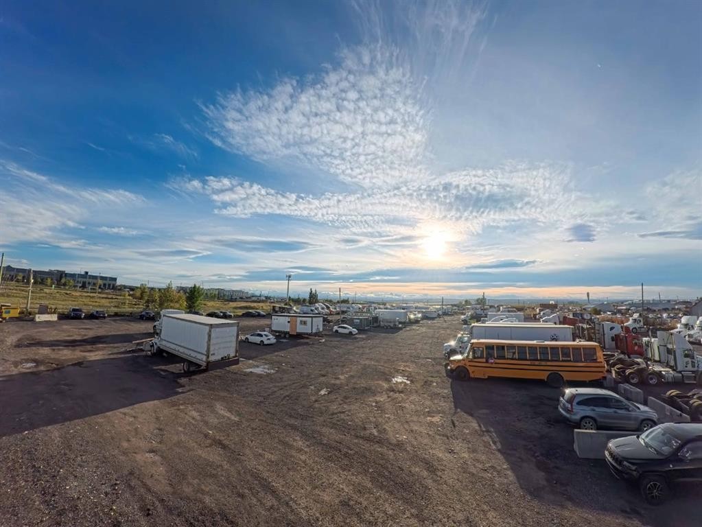 6915 40 Street Ne, Calgary, AB