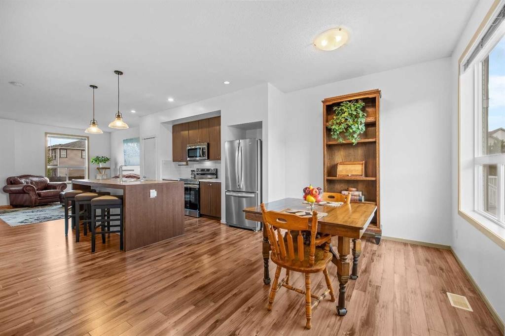 280 Copperstone Cove Se, Calgary, AB
