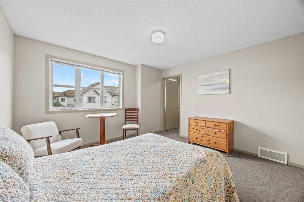 280 Copperstone Cove Se, Calgary, AB