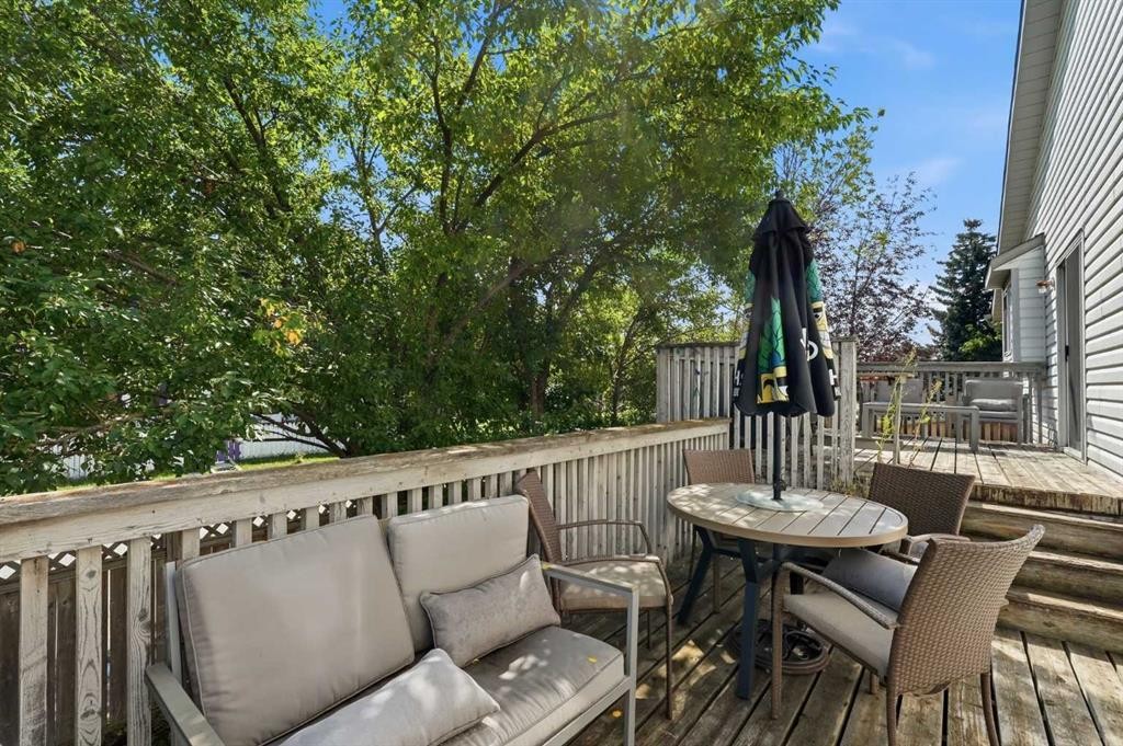 271 Erin Meadow Close Se, Calgary, AB