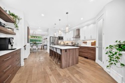 4817 20 Avenue NWCalgary, AB T3B 0V2