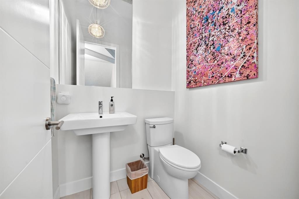 4817 20 Avenue Nw, Calgary, AB