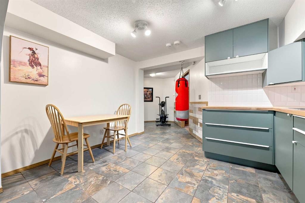 760 Riverbend Drive Se, Calgary, AB
