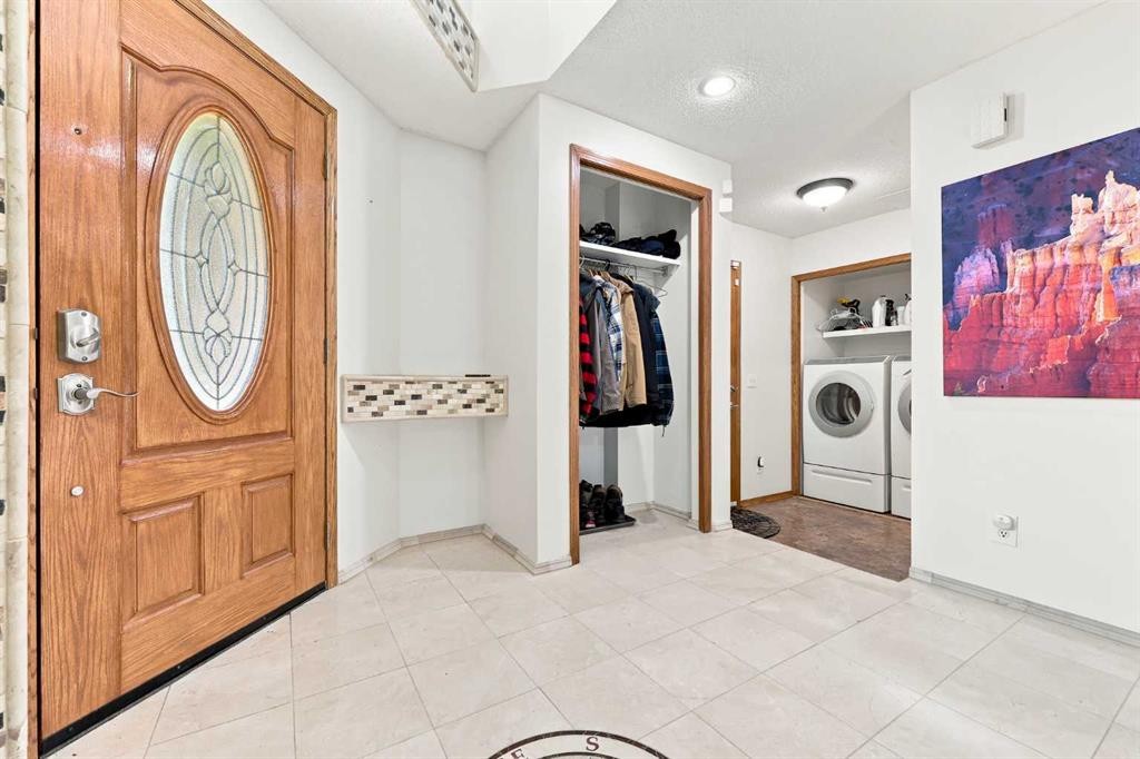 760 Riverbend Drive Se, Calgary, AB