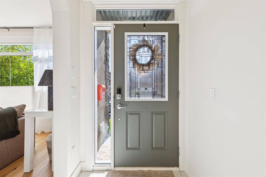 1128 17 Avenue Nw, Calgary, AB