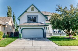 24 Bow Ridge Road Cochrane, AB T4C 1T7