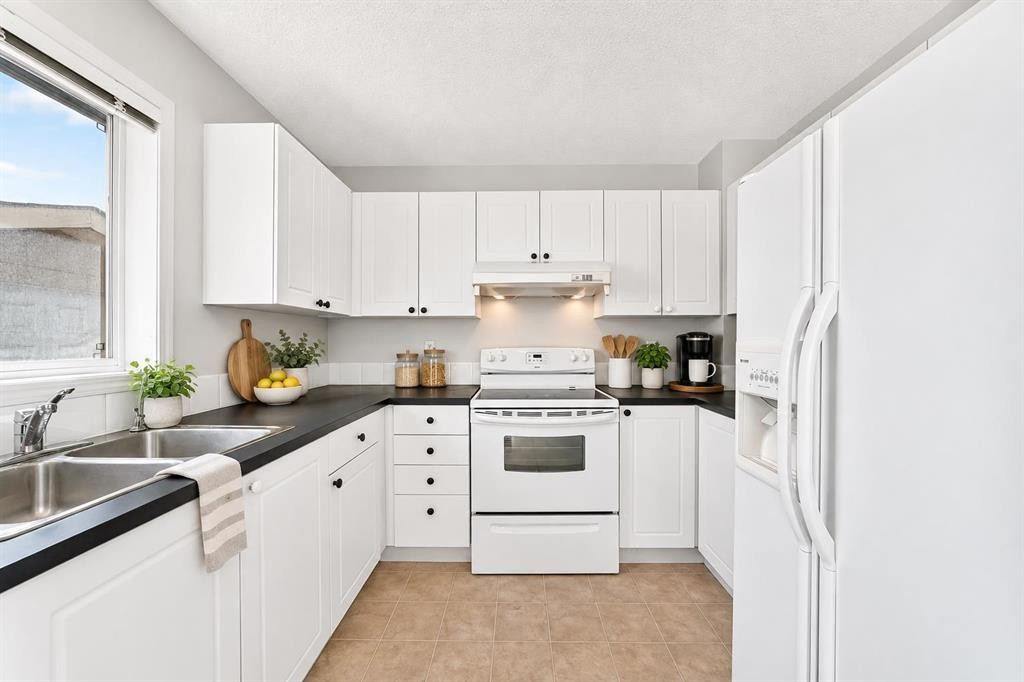 179 Saddlemead Green Ne, Calgary, AB