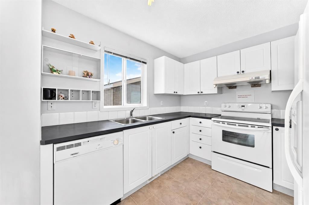 179 Saddlemead Green Ne, Calgary, AB