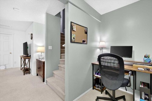 164 Copperfield Manor Se, Calgary, AB 