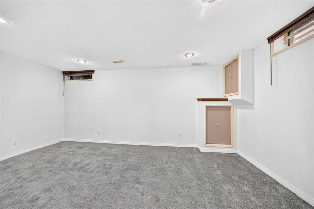 4351 58 Street Ne, Calgary, AB