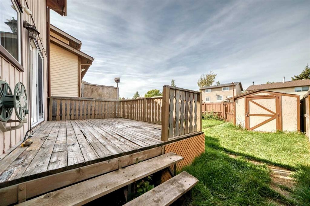 4351 58 Street Ne, Calgary, AB