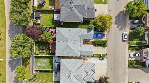 28 Martinglen Way Ne, Calgary, AB 
