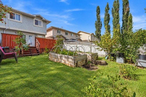 28 Martinglen Way Ne, Calgary, AB 