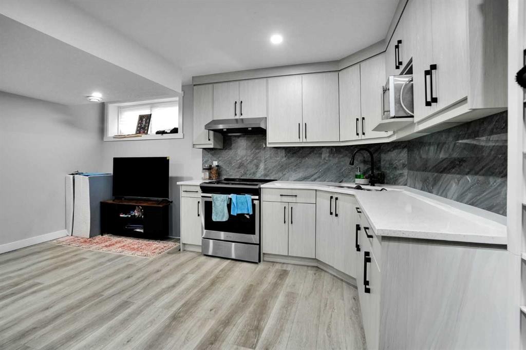 40 Cornerbrook Gate Ne, Calgary, AB