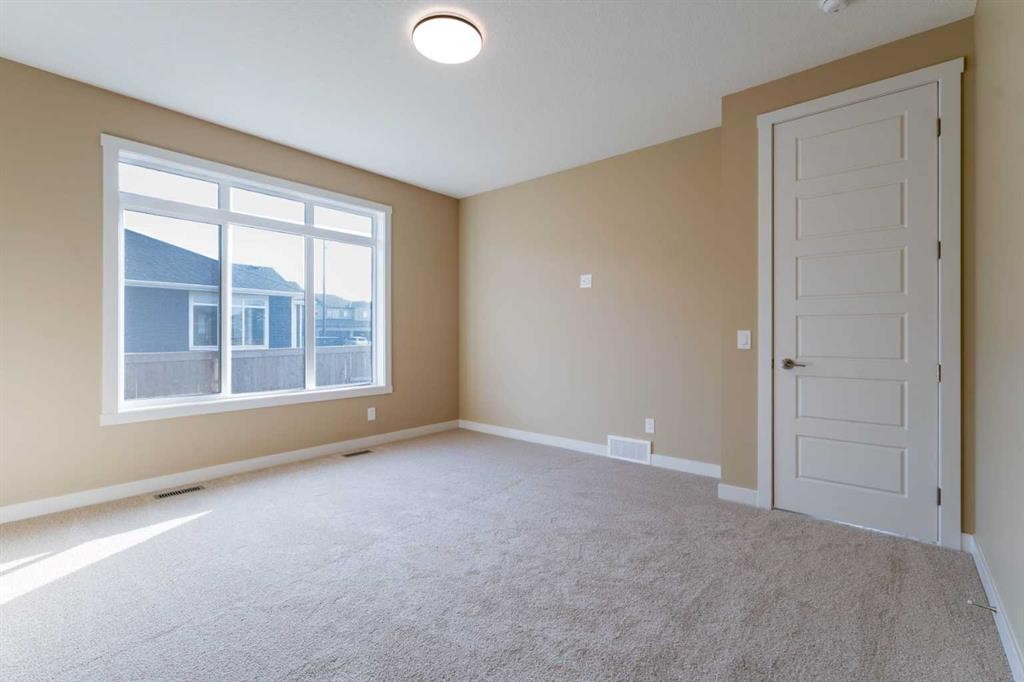 131 Waterford Manor, Chestermere, AB