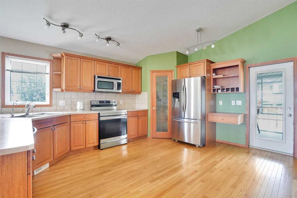 144 Hillcrest Cape, Strathmore, AB