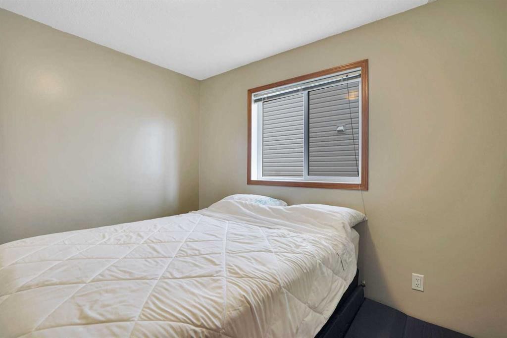 144 Hillcrest Cape, Strathmore, AB